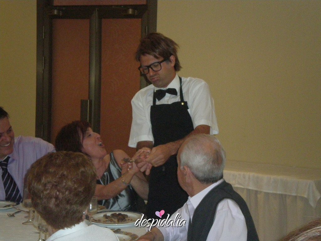 Camarero falso Camarero falso