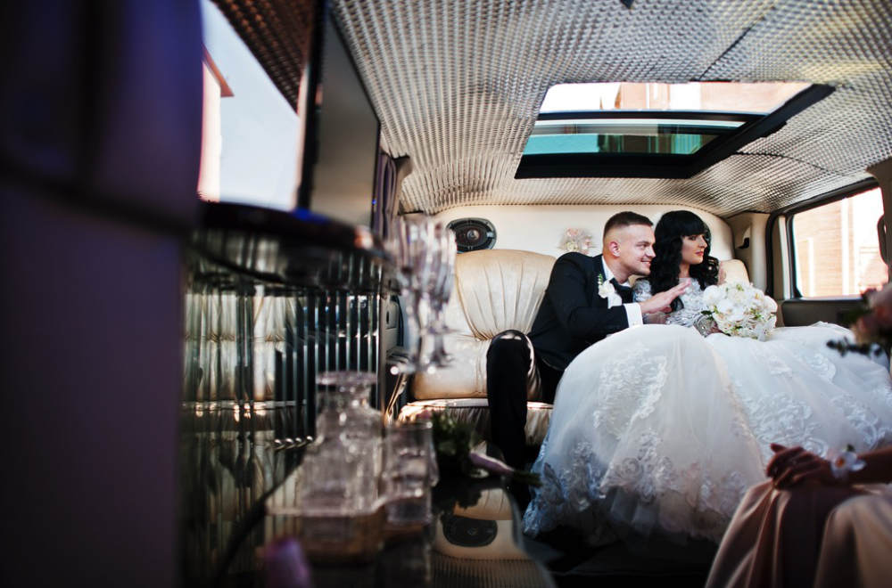 Limusinas para bodas en Barcelona ¡La elegancia se viste de largo! limusinas para bodas barcelona - Limusinas para bodas en Barcelona ¡La elegancia se viste de largo!