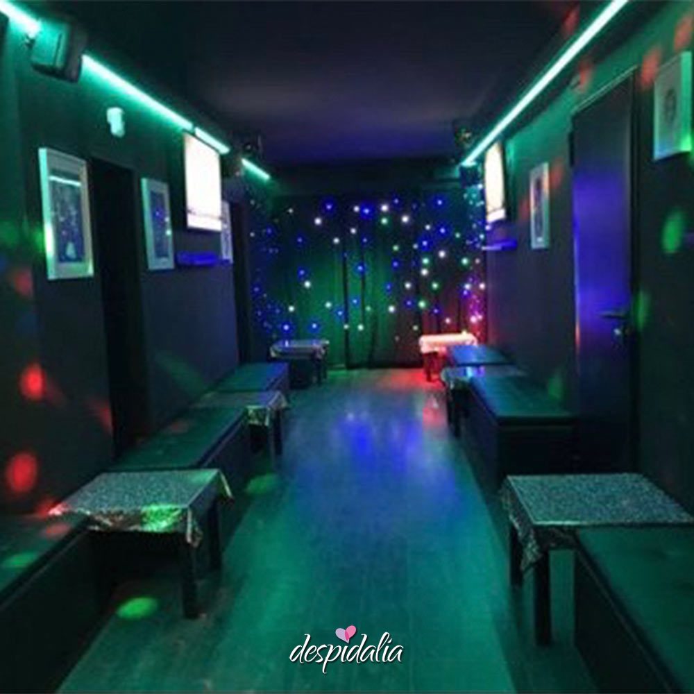 Cena con Karaoke para despedidas y fiestas Cena con Karaoke para despedidas y fiestas